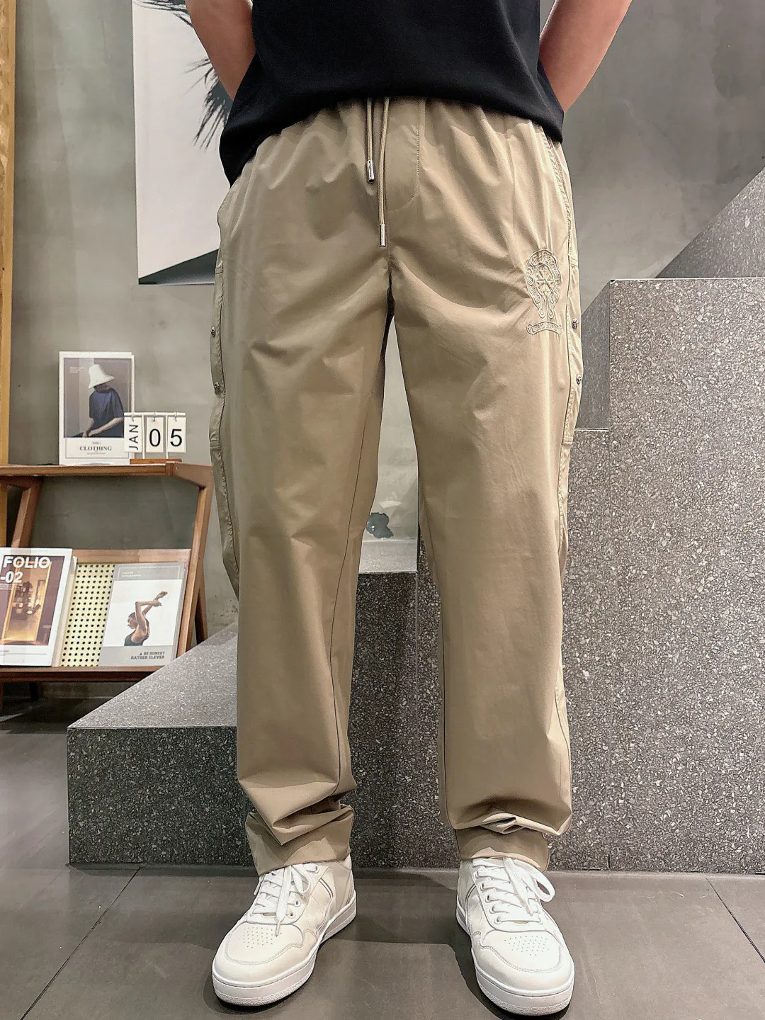 Men's Trousers CHROME HEARTS 18097692