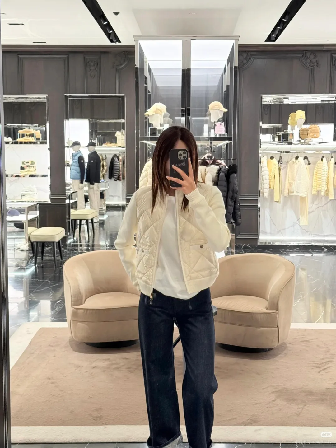 Women's Jackets And Down Jackets MONCLER 18159542
