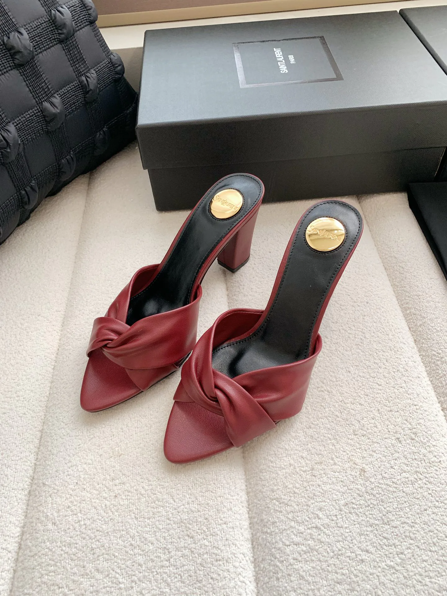 Women's Mules And Clogs SAINT LAURENT 17371748