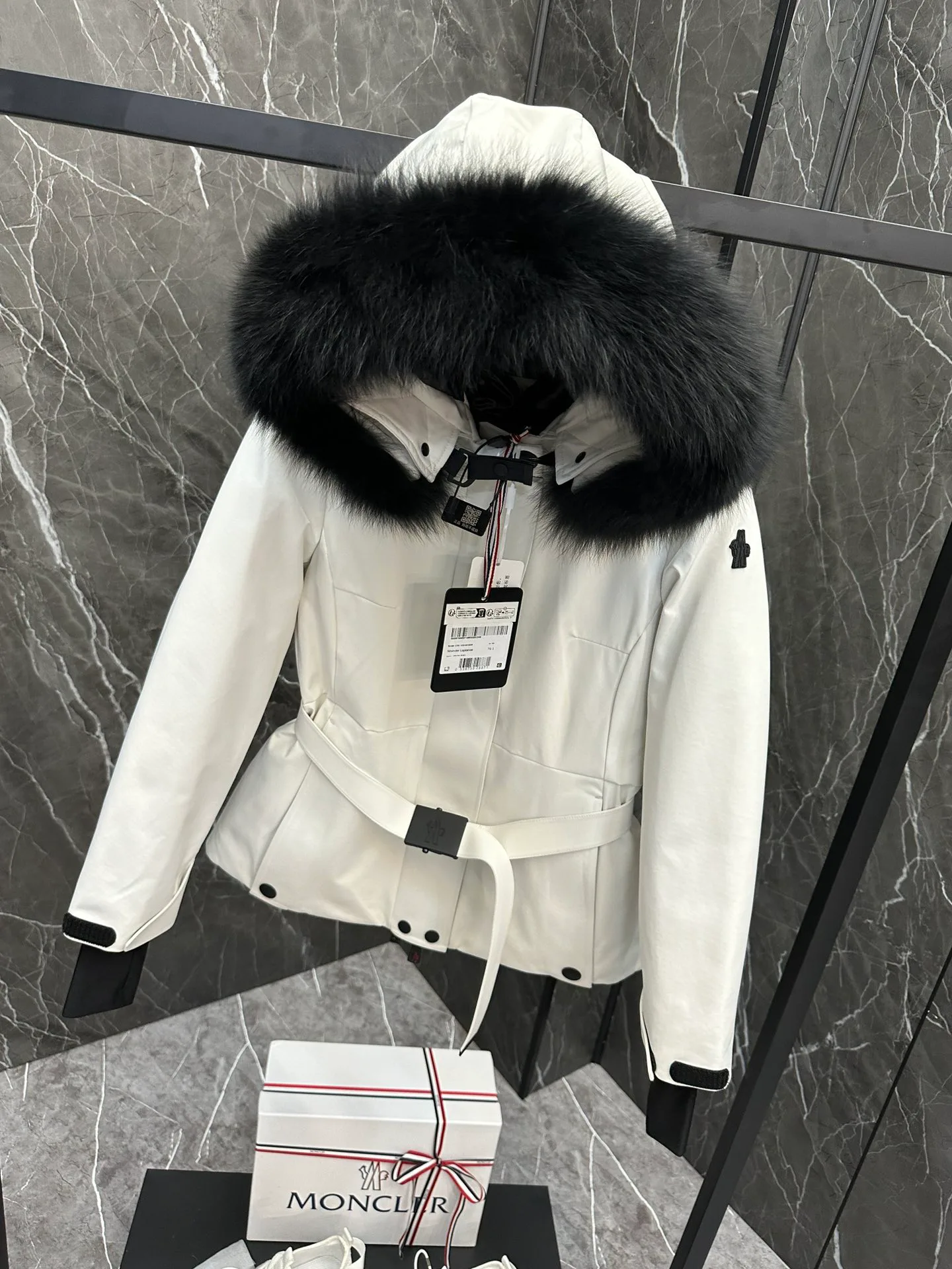Куртки И Пуховики Женские Moncler 18600094
