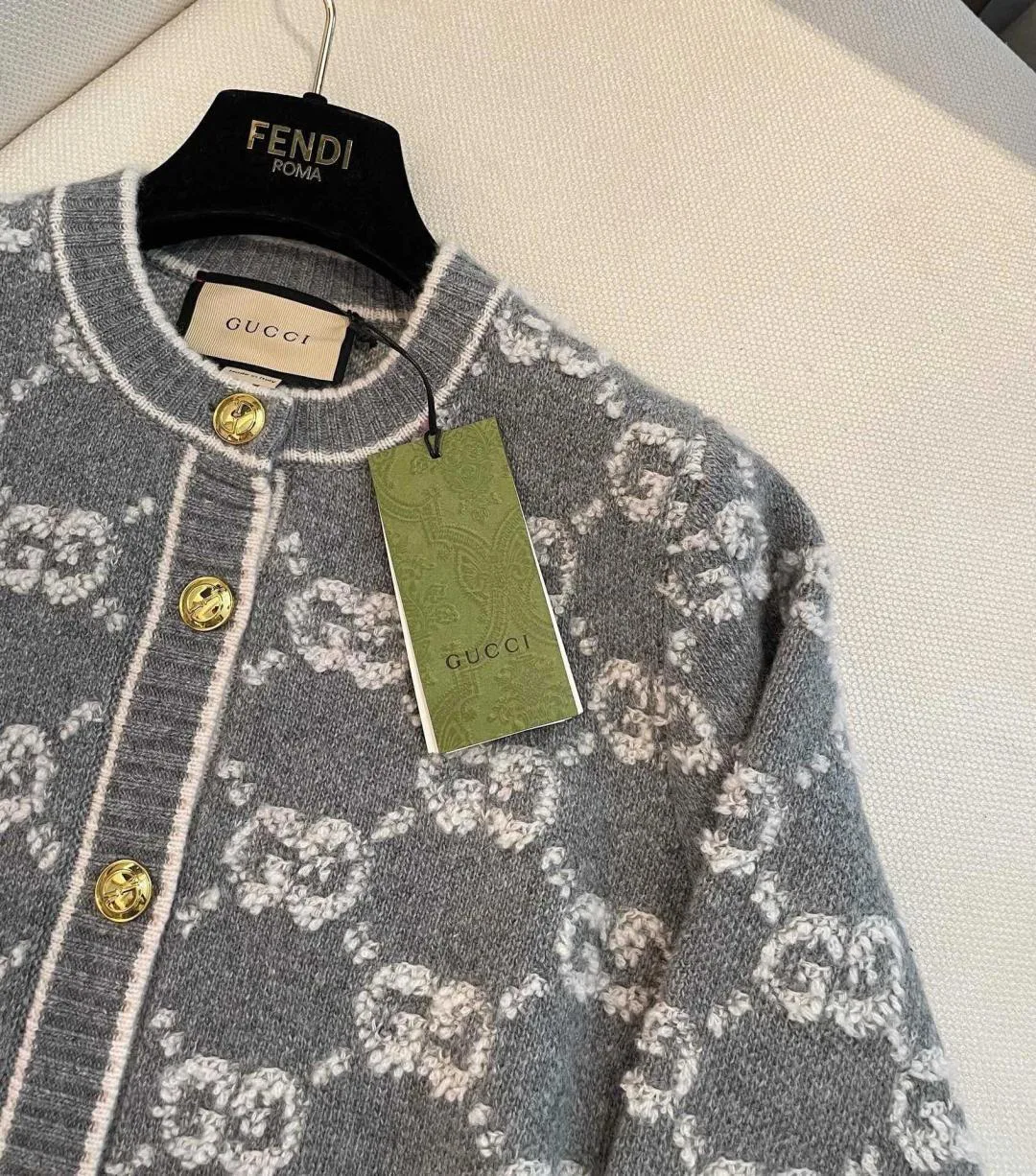 Women's Jumpers And Sweaters GUCCI 17952956