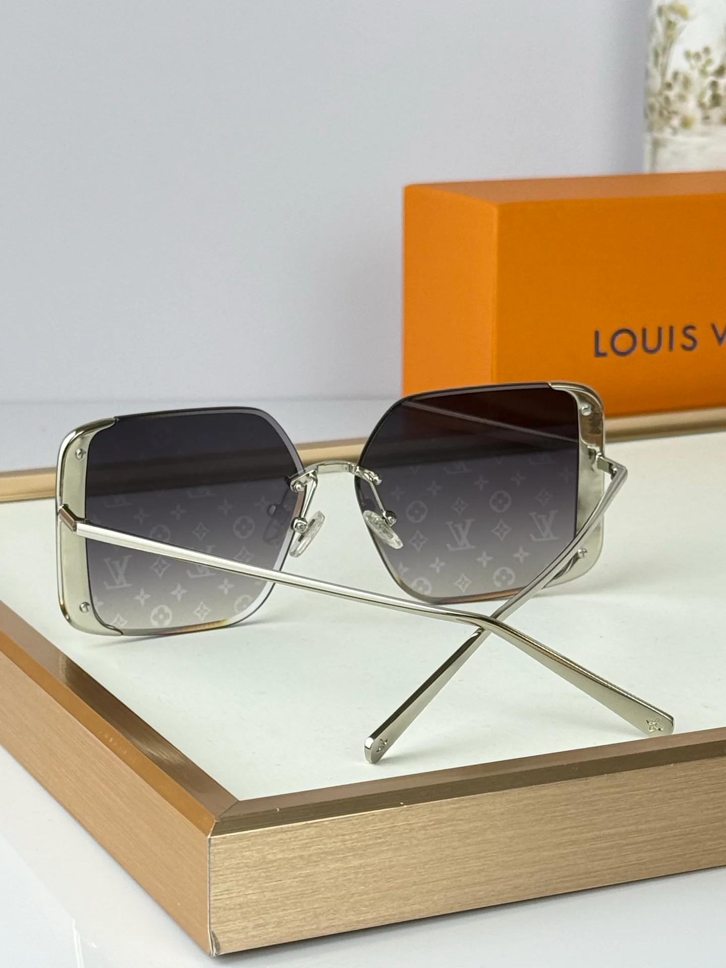 Glasses LOUIS VUITTON 17428189