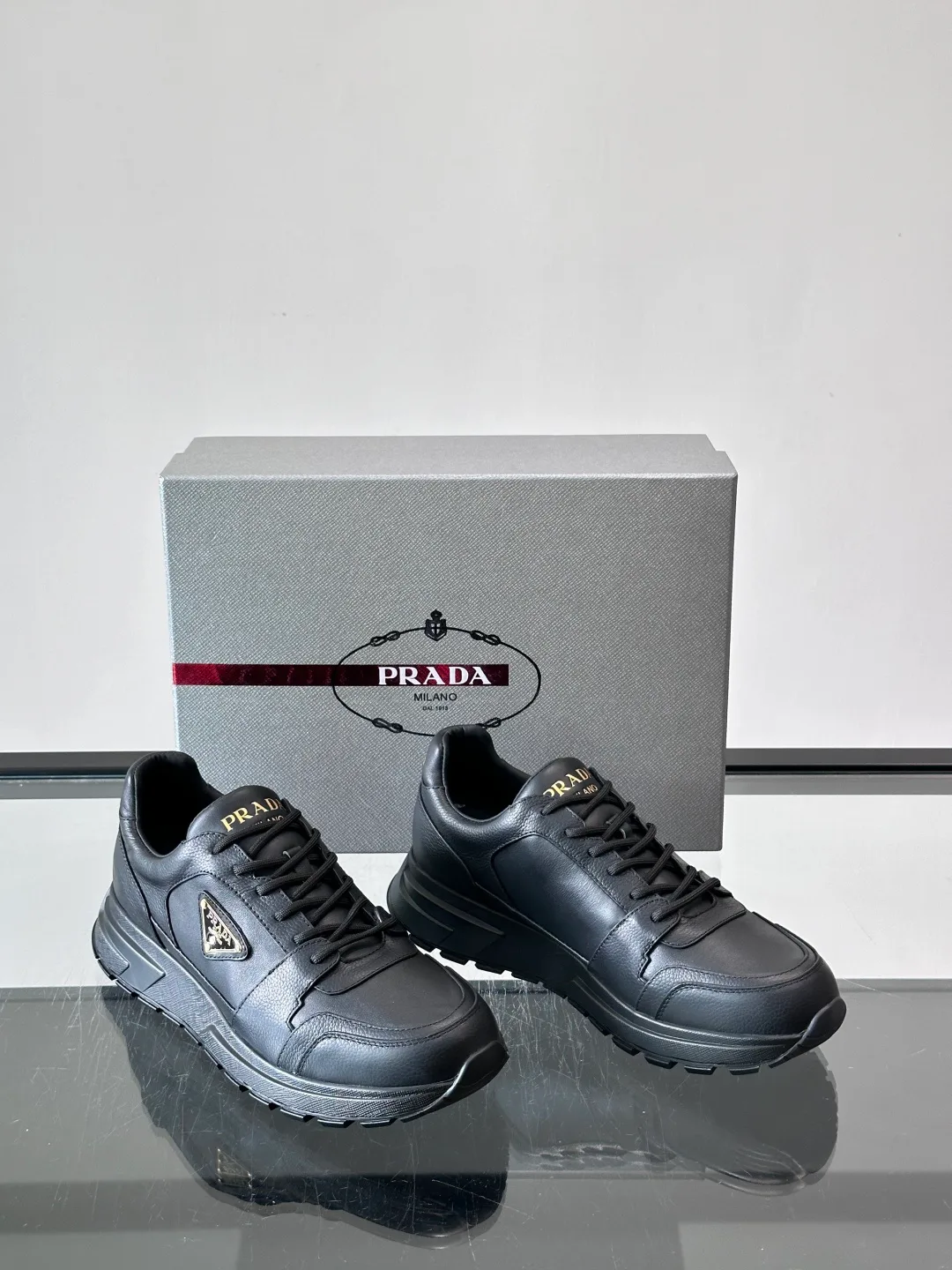 Women's Sneakers PRADA 18102657
