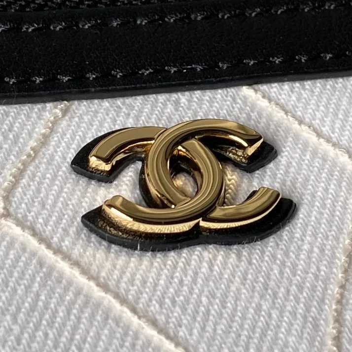 Women's Classic Handbags CHANEL 17827308