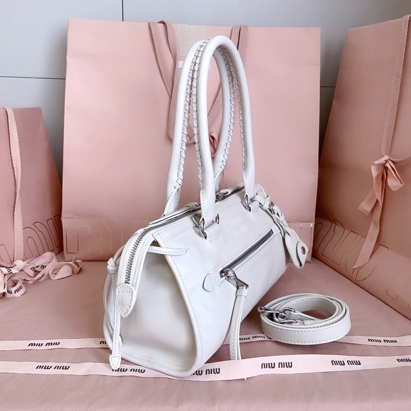 Women's Classic Handbags MIU MIU 18004749