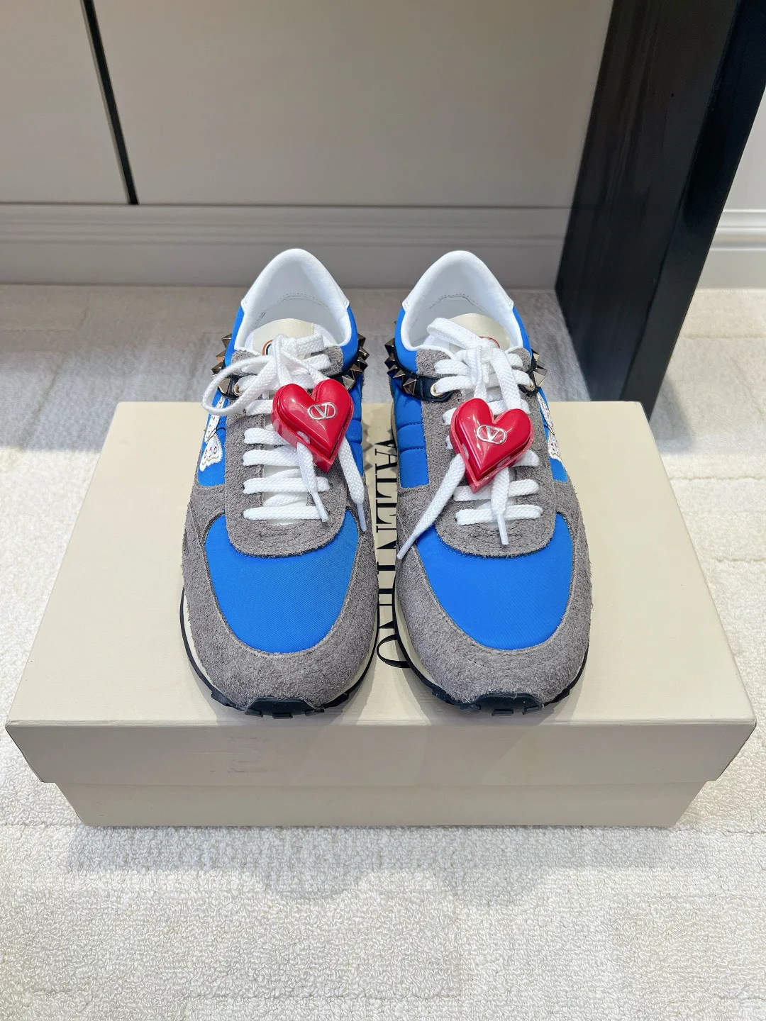 Women's Sneakers VALENTINO 18436566