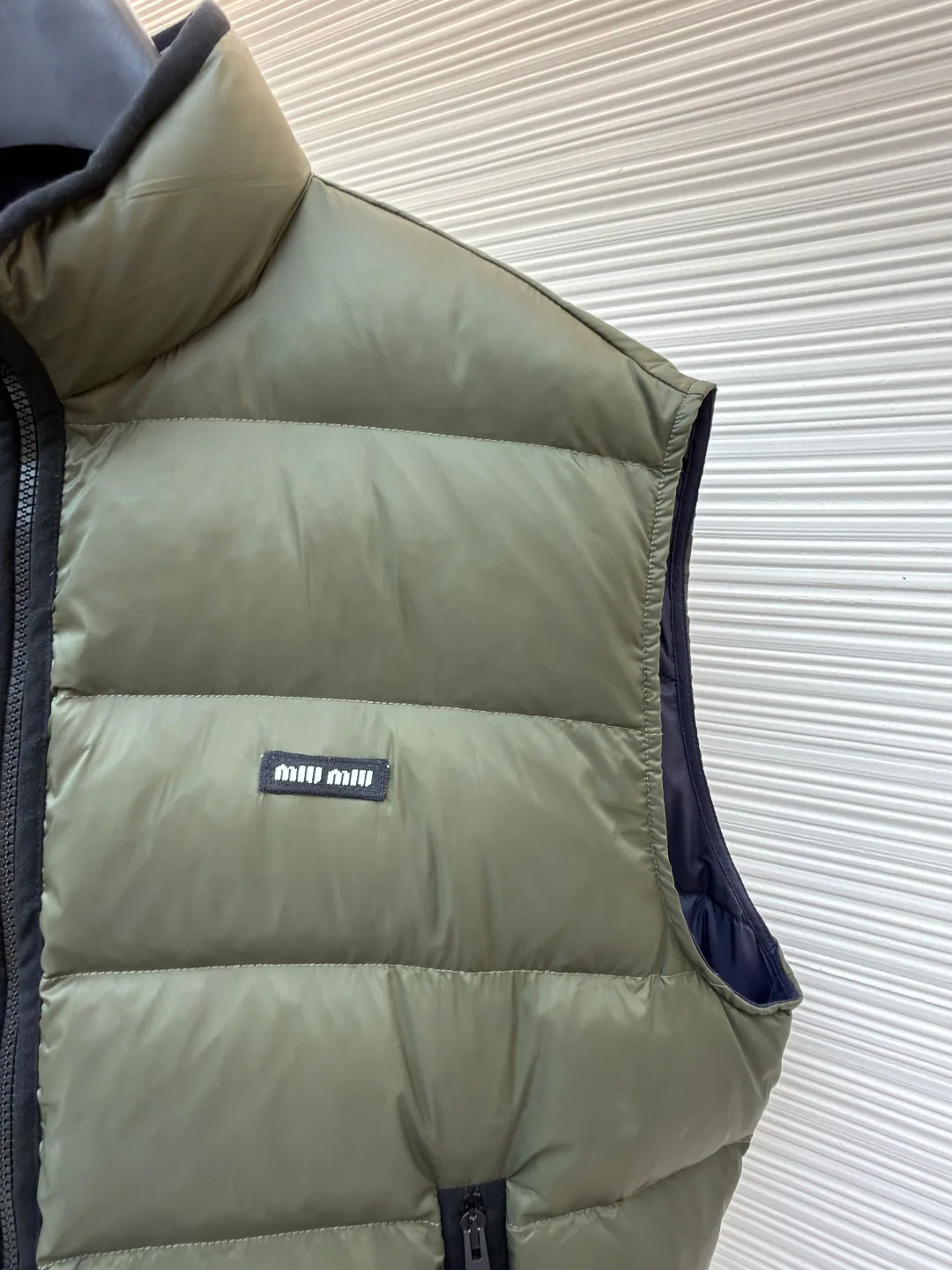 Men's Vests MIU MIU 18260630