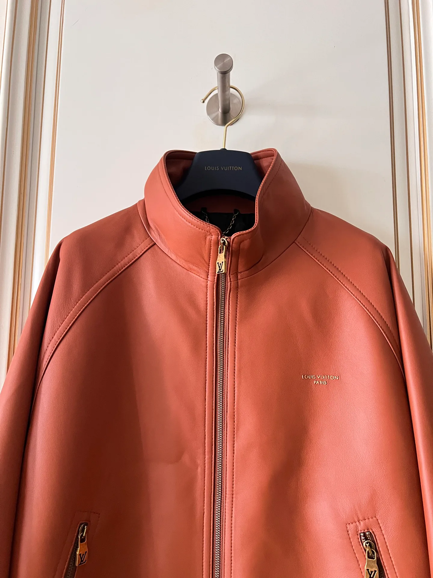 Women's Leather Jackets And Sheepskin Coats LOUIS VUITTON 18408998