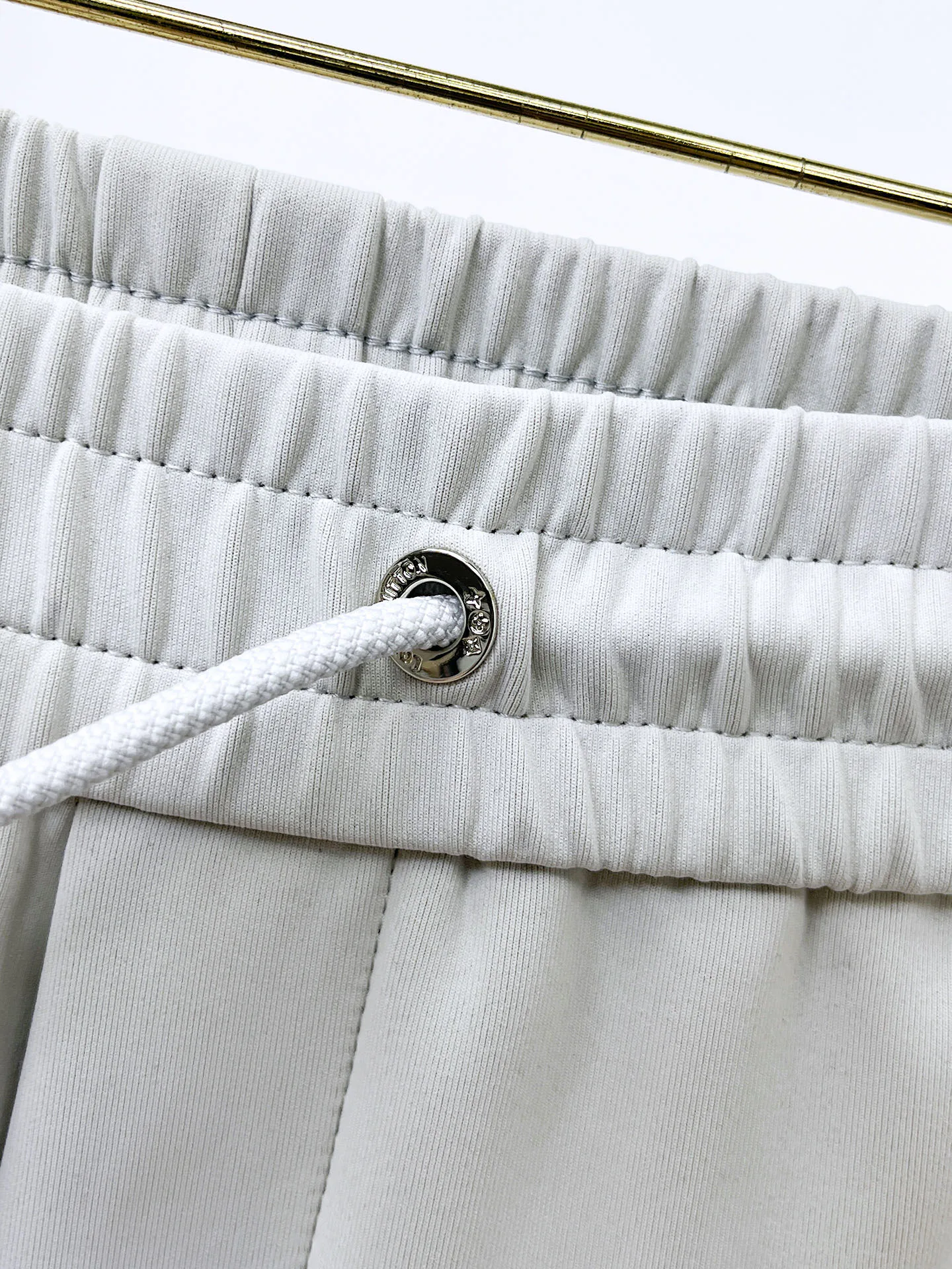 Men's Trousers LOUIS VUITTON 18399332