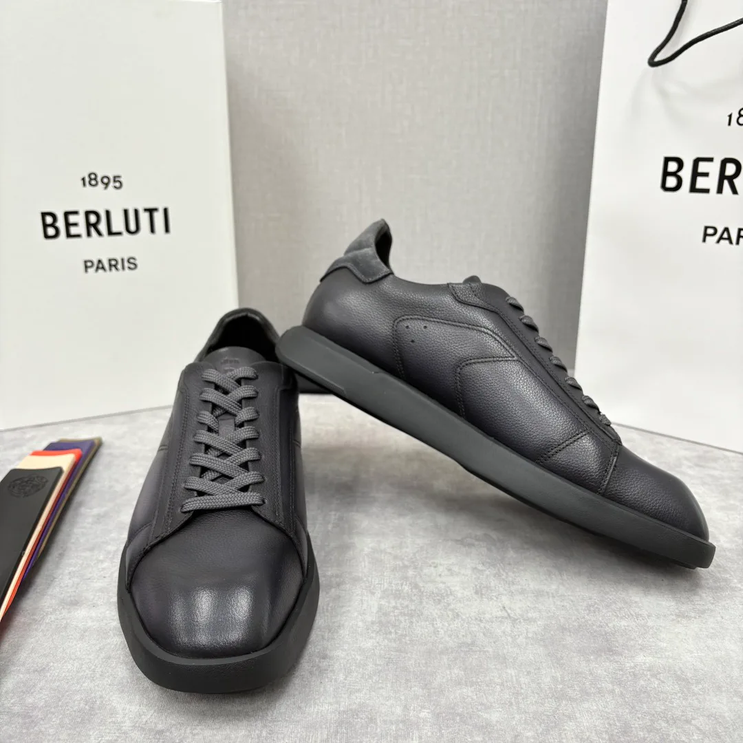 Men's Sneakers BERLUTI 18117388