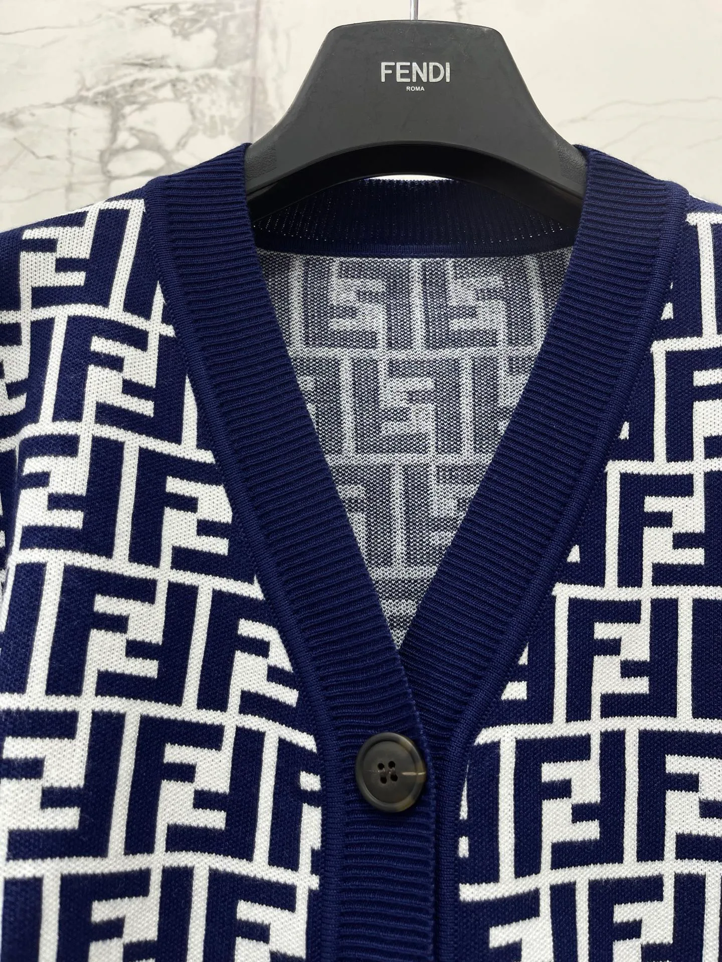 Women's Jumpers And Sweaters FENDI 18211655
