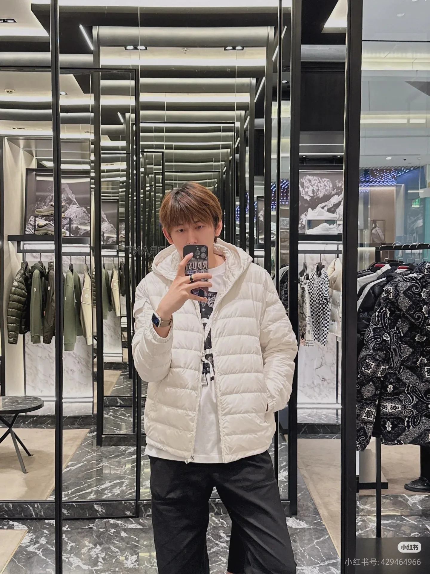 Men's Jackets And Down Jackets MONCLER 18044454