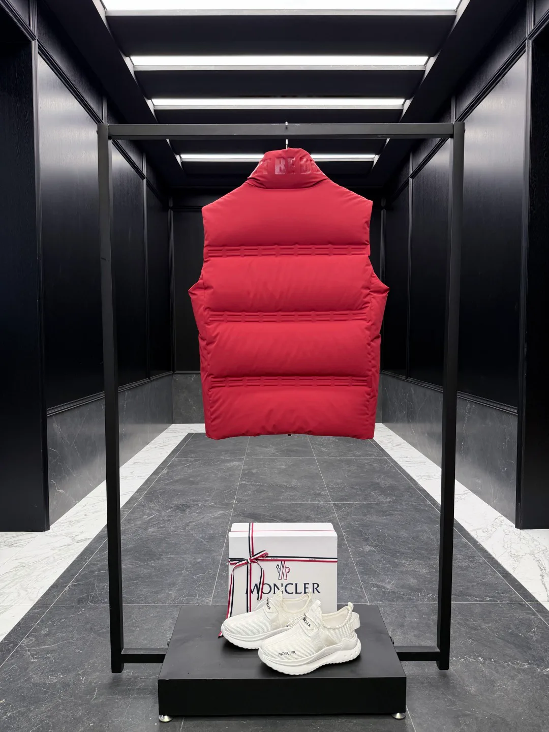 Women's Vests MONCLER 18188742