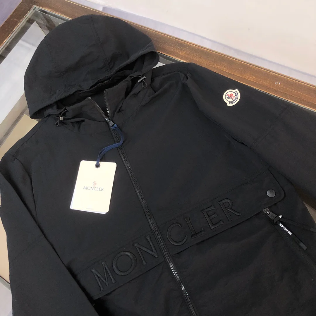 Men's Jackets And Down Jackets MONCLER 17286027