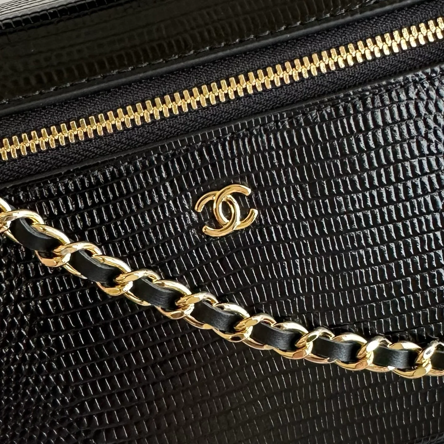 Women's Classic Handbags CHANEL 17916897