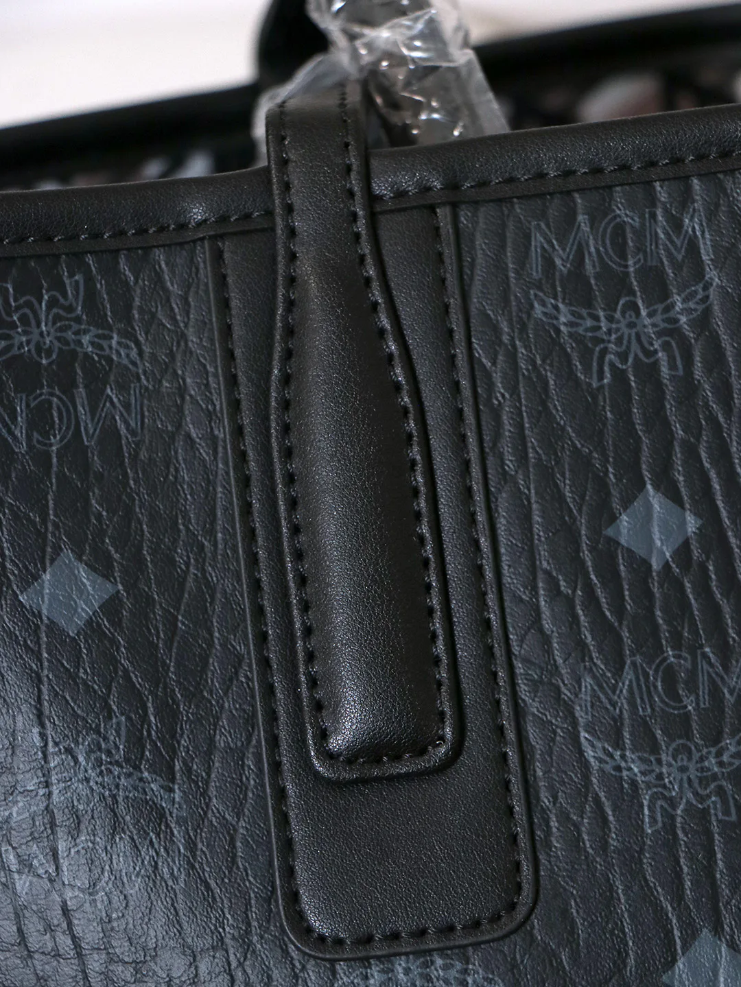 Women's Classic Handbags MCM 18223304
