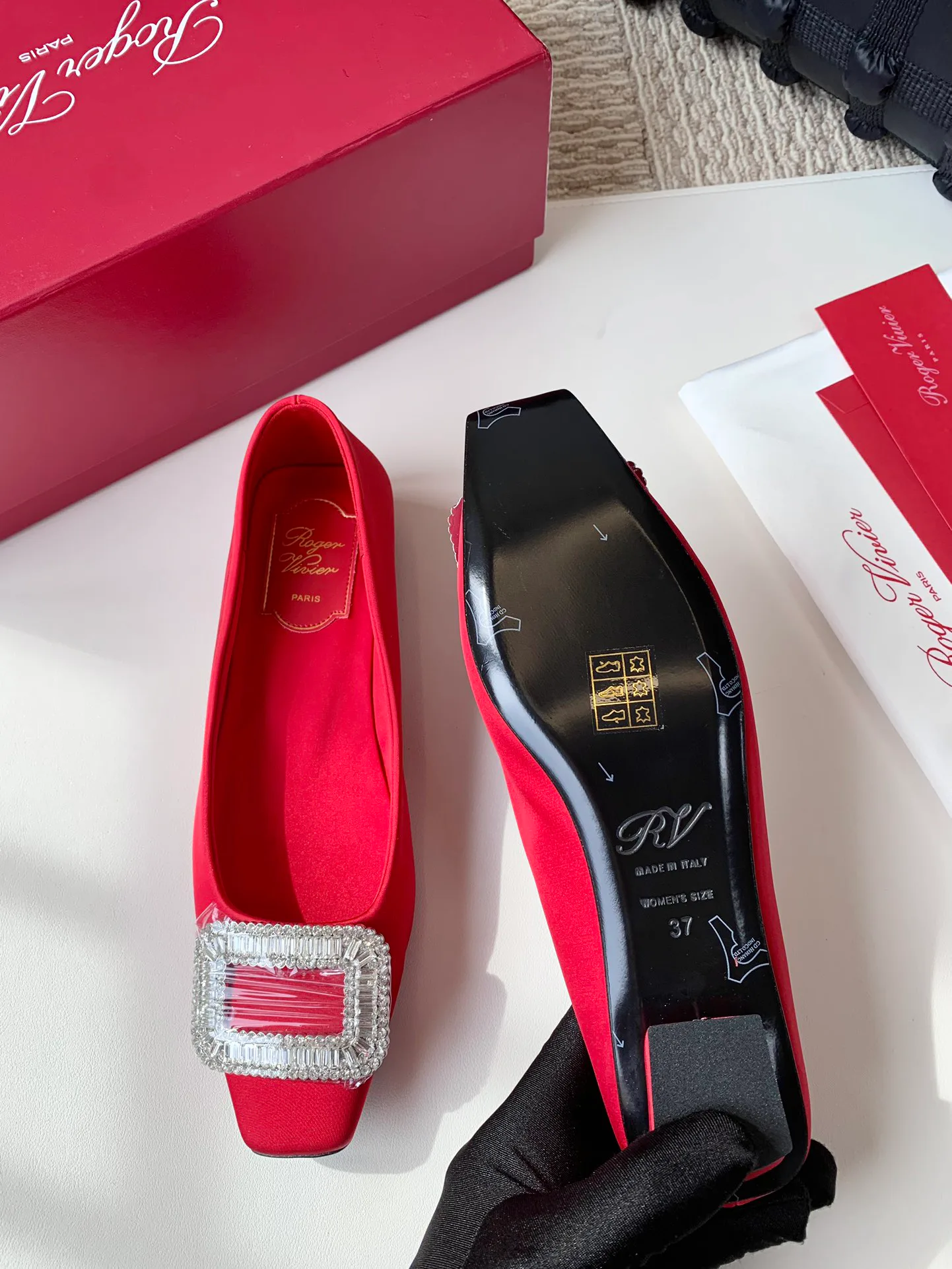 Women's Ballet Flats ROGER VIVIER 17990200