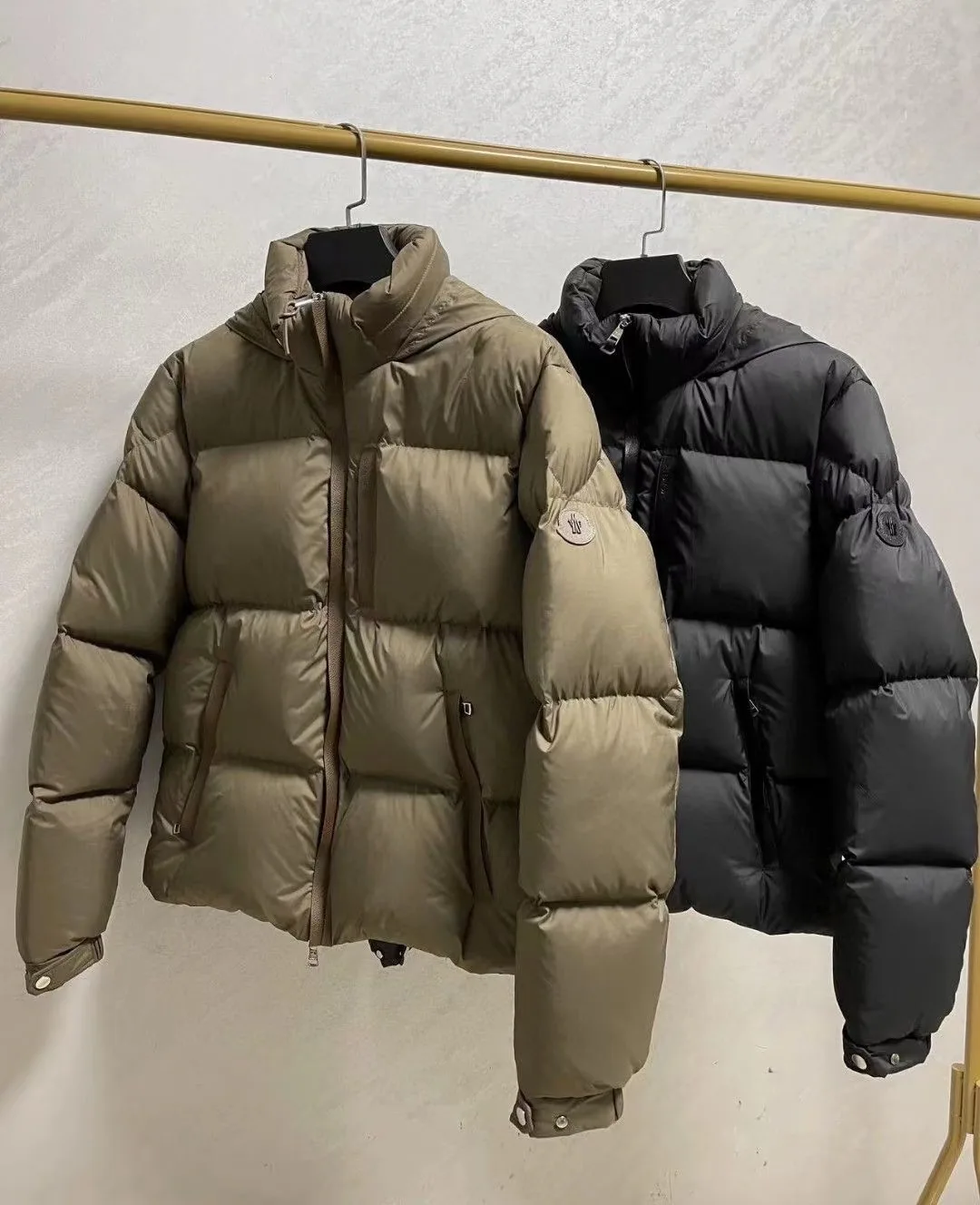 Women's Jackets And Down Jackets MONCLER 17964551