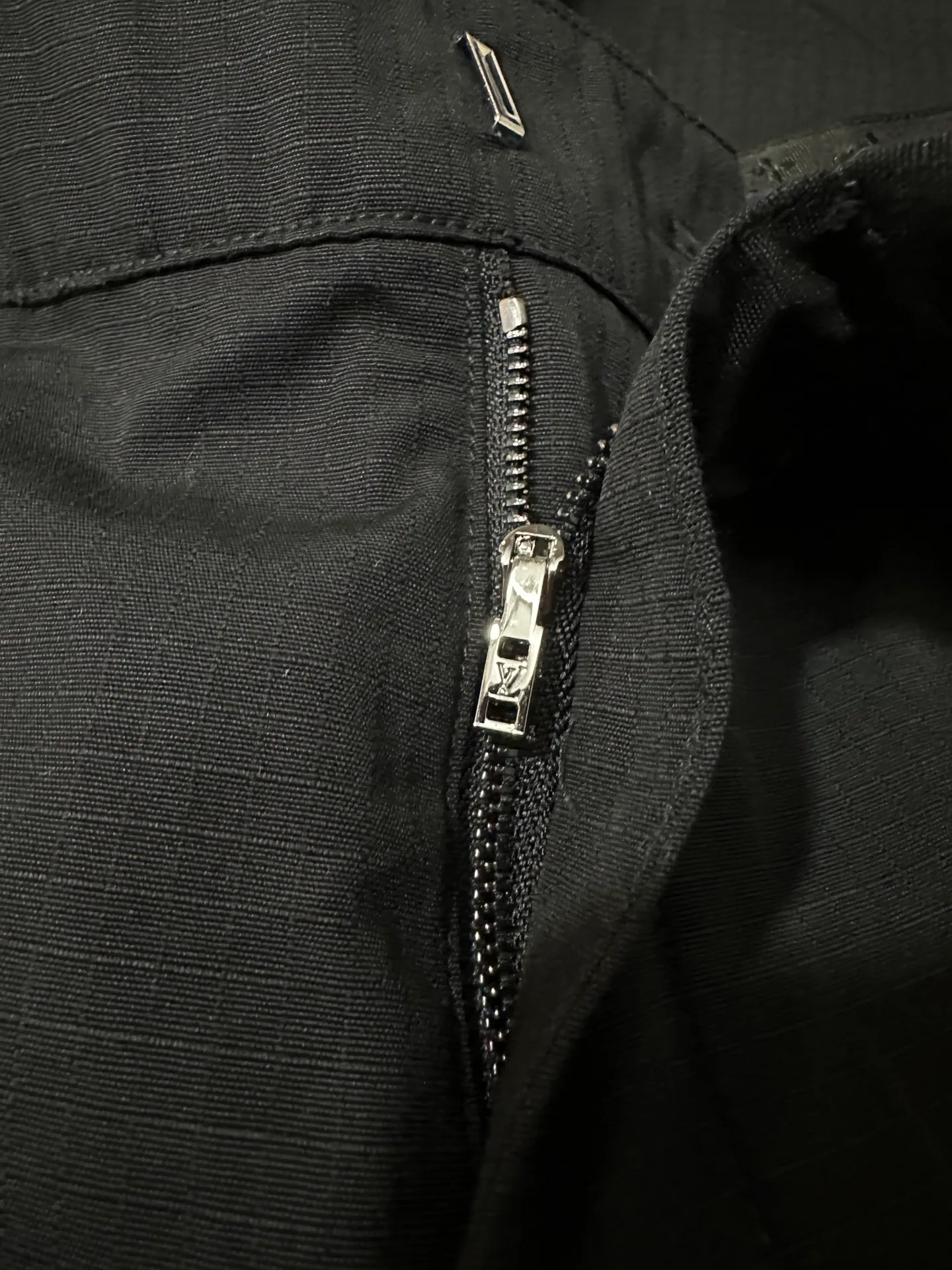 Men's Shorts LOUIS VUITTON 17874930