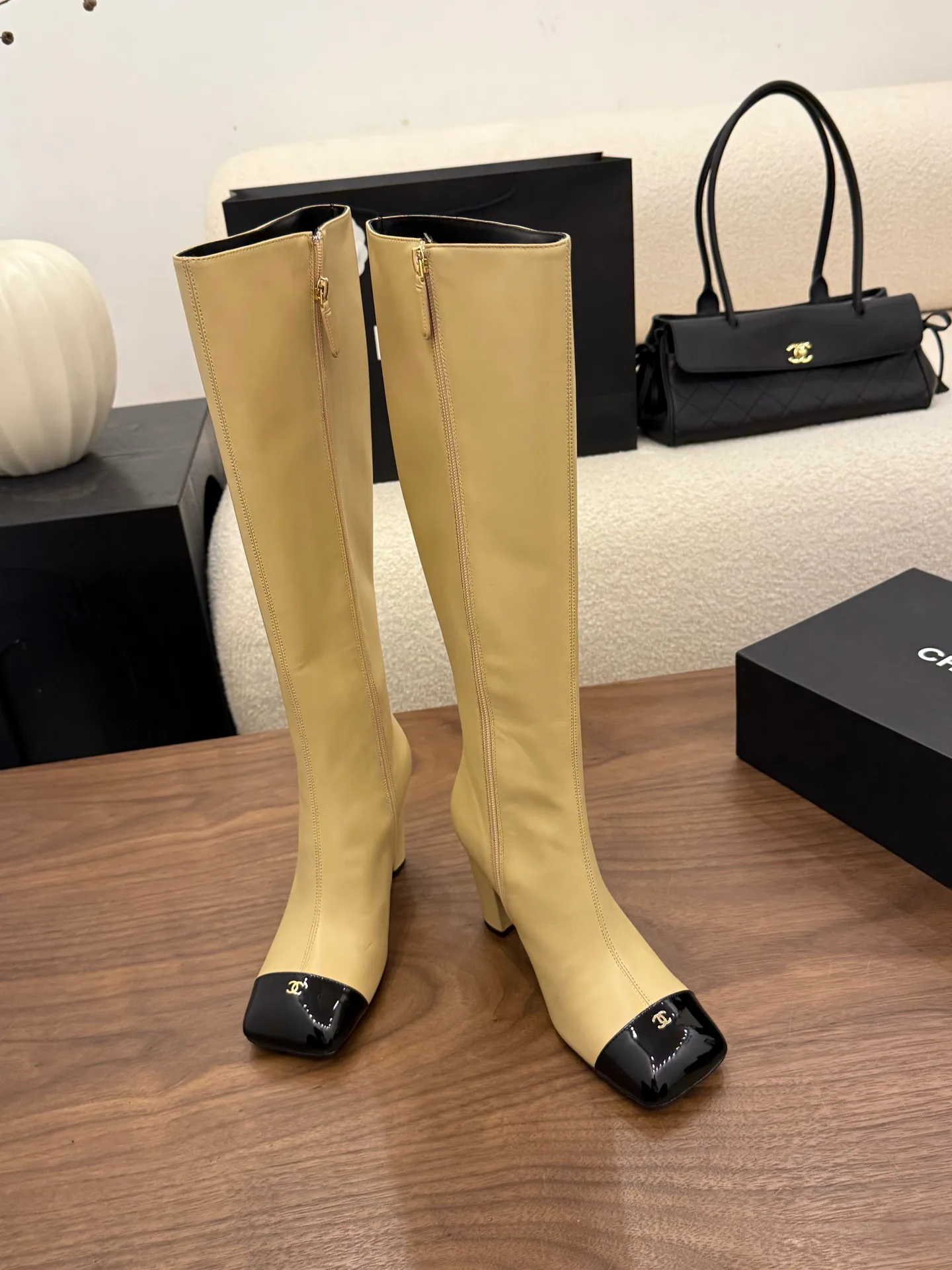 Women's Boots CHANEL 17925193