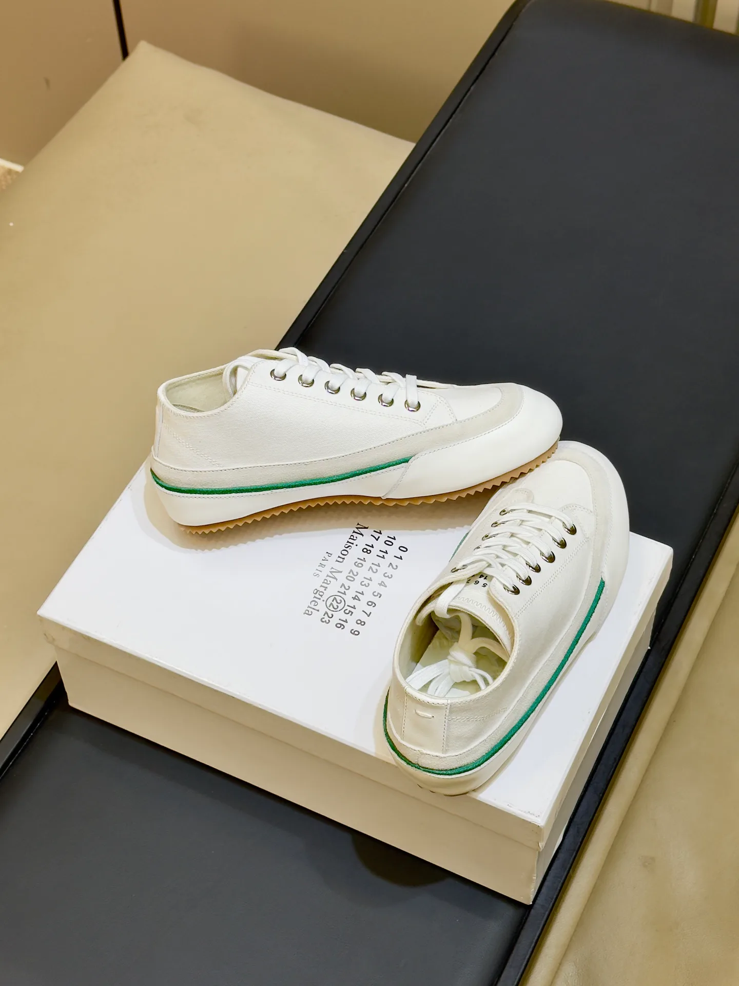 Women's Sneakers MAISON MARGIELA 18073445