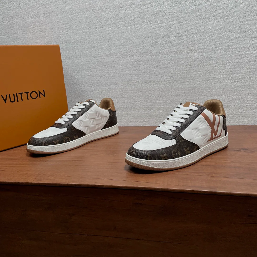 Men's Sneakers LOUIS VUITTON 18197824
