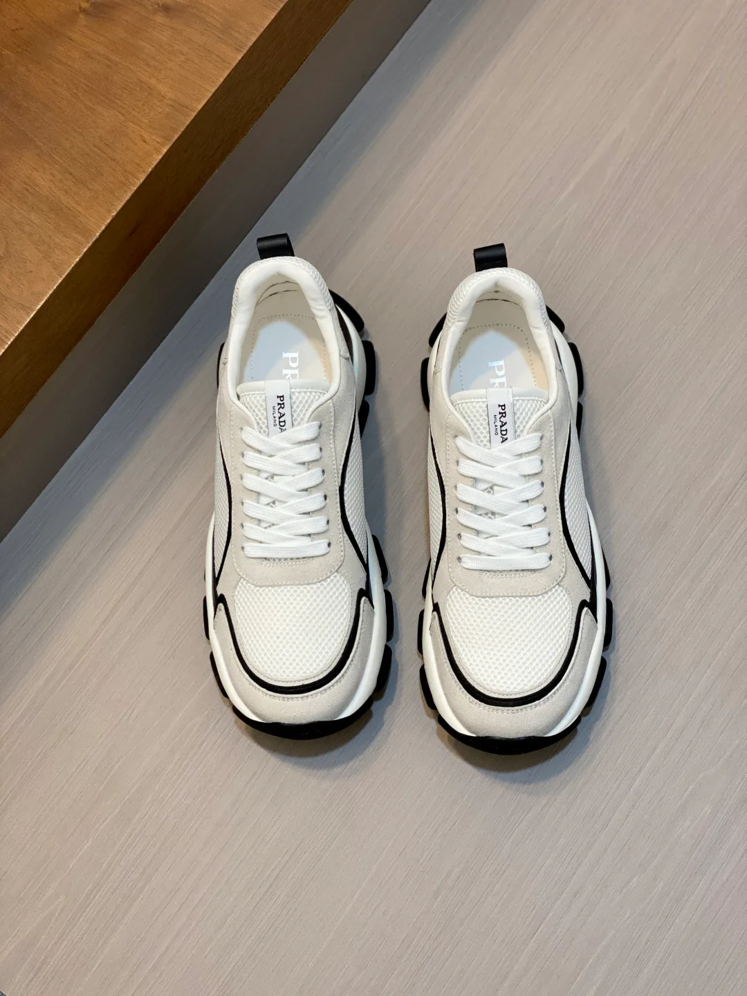 Women's Sneakers PRADA 18055233