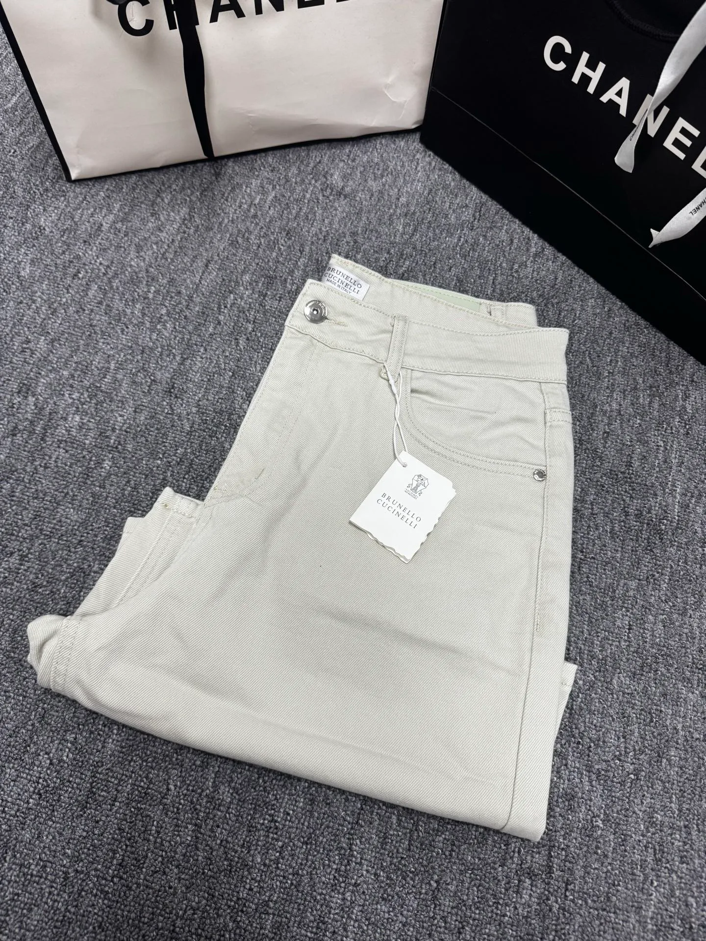 Women's Shorts BRUNELLO CUCINELLI 18174650