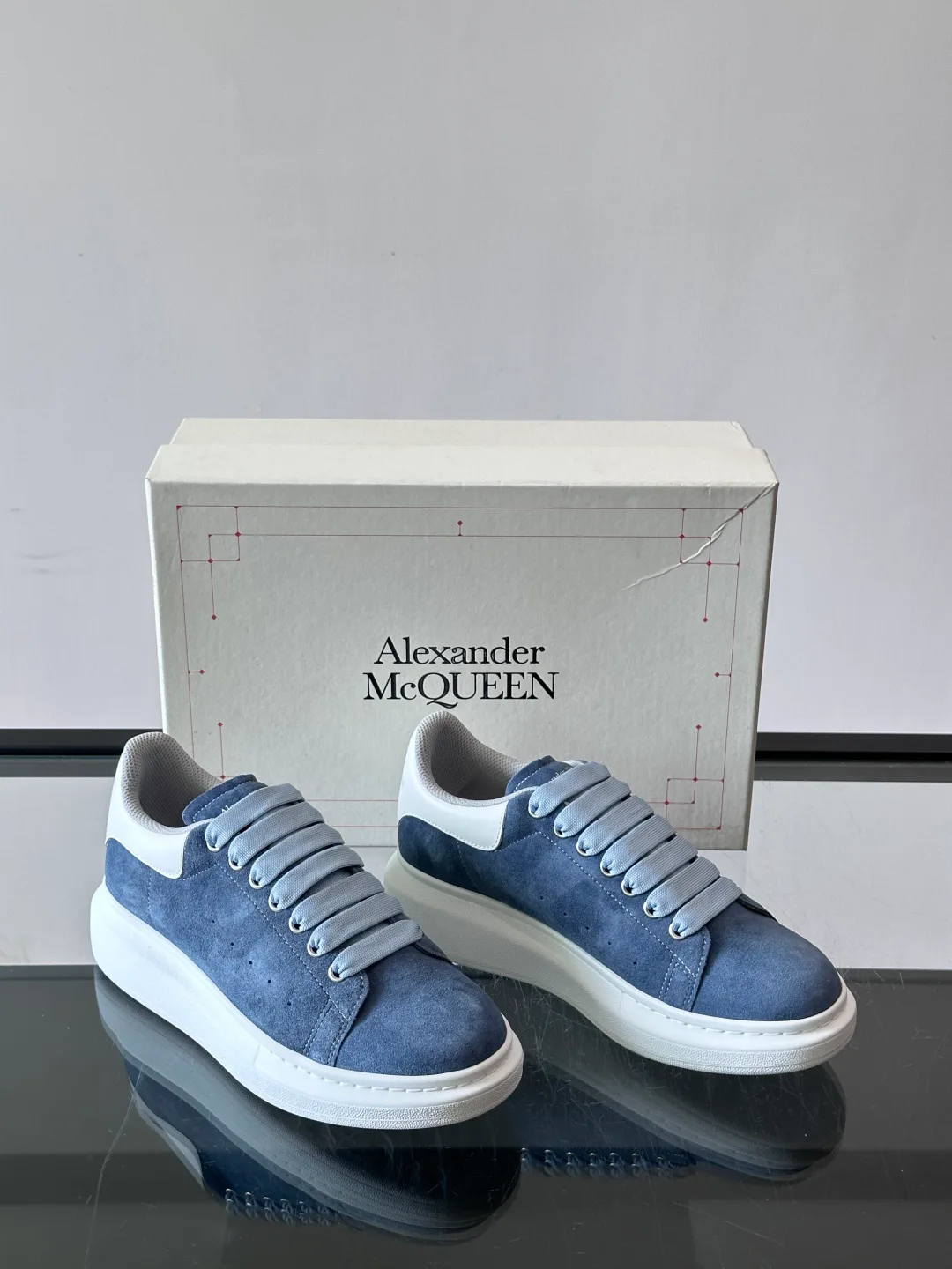 Women's Sneakers ALEXANDER MCQUEEN 17447548