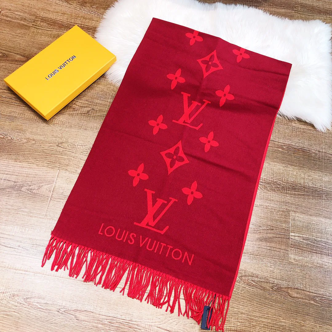 Scarves LOUIS VUITTON 18105679