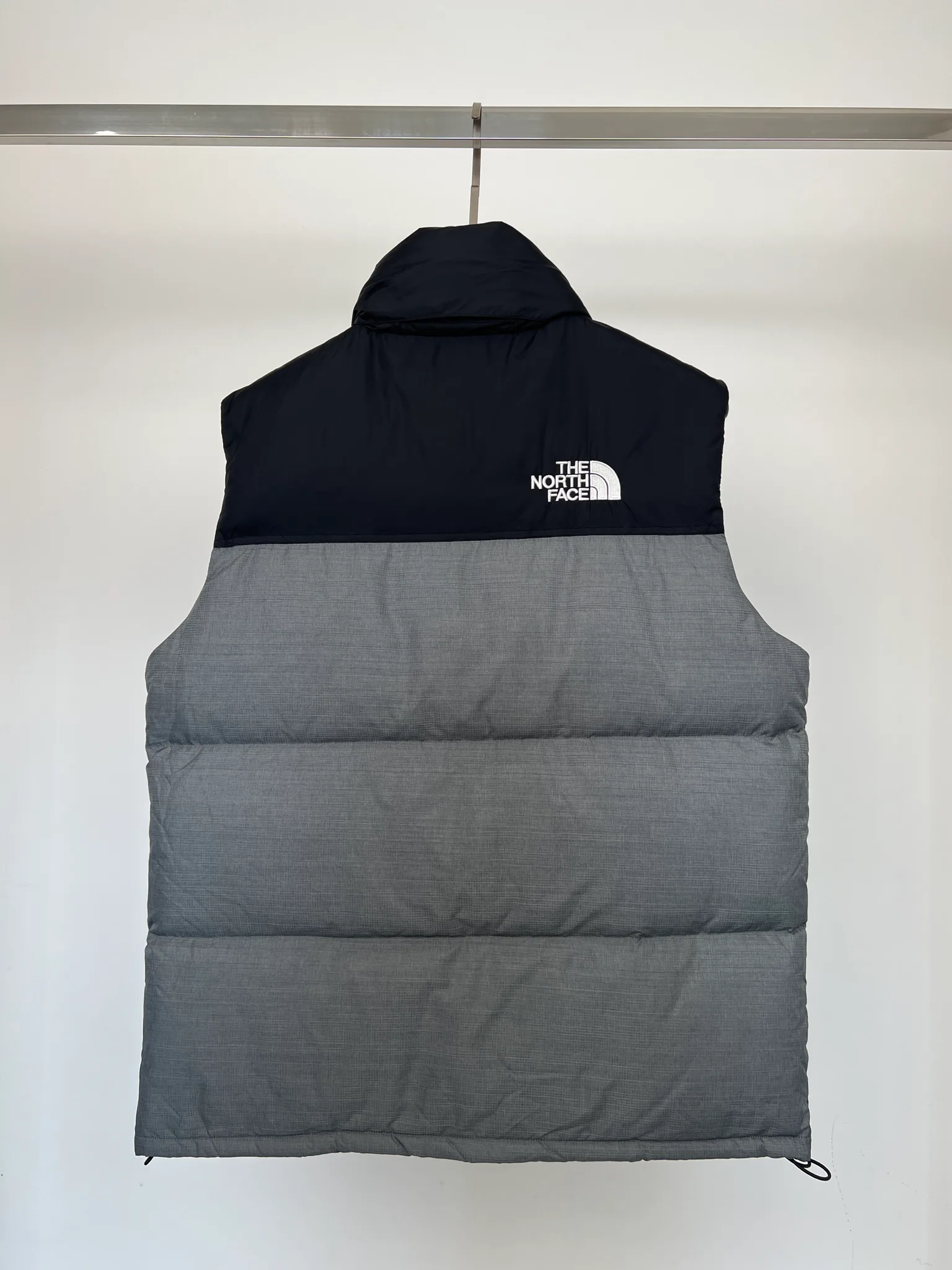 Women's Vests THE NORTH FACE 18416028