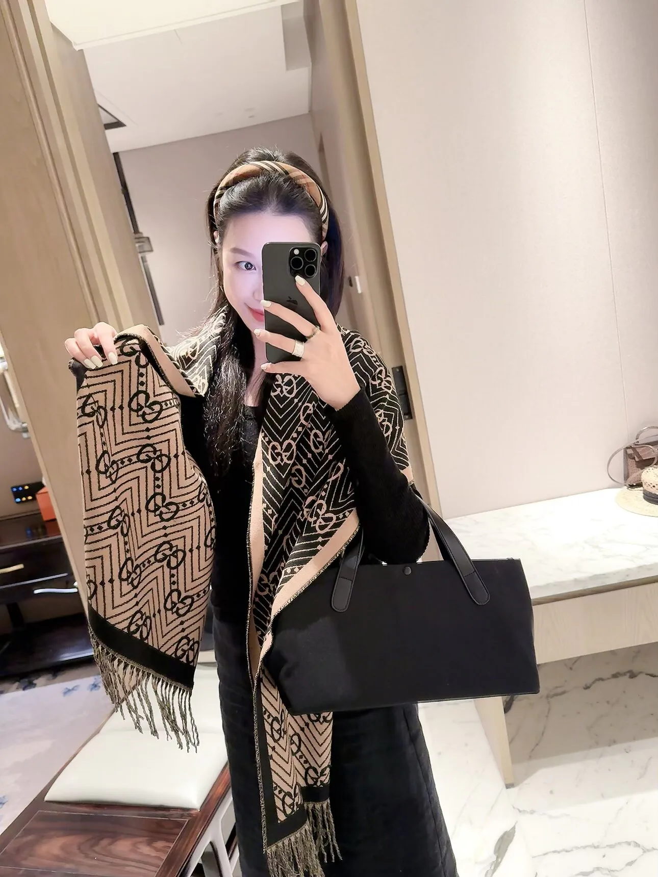 Scarves GUCCI 18377536