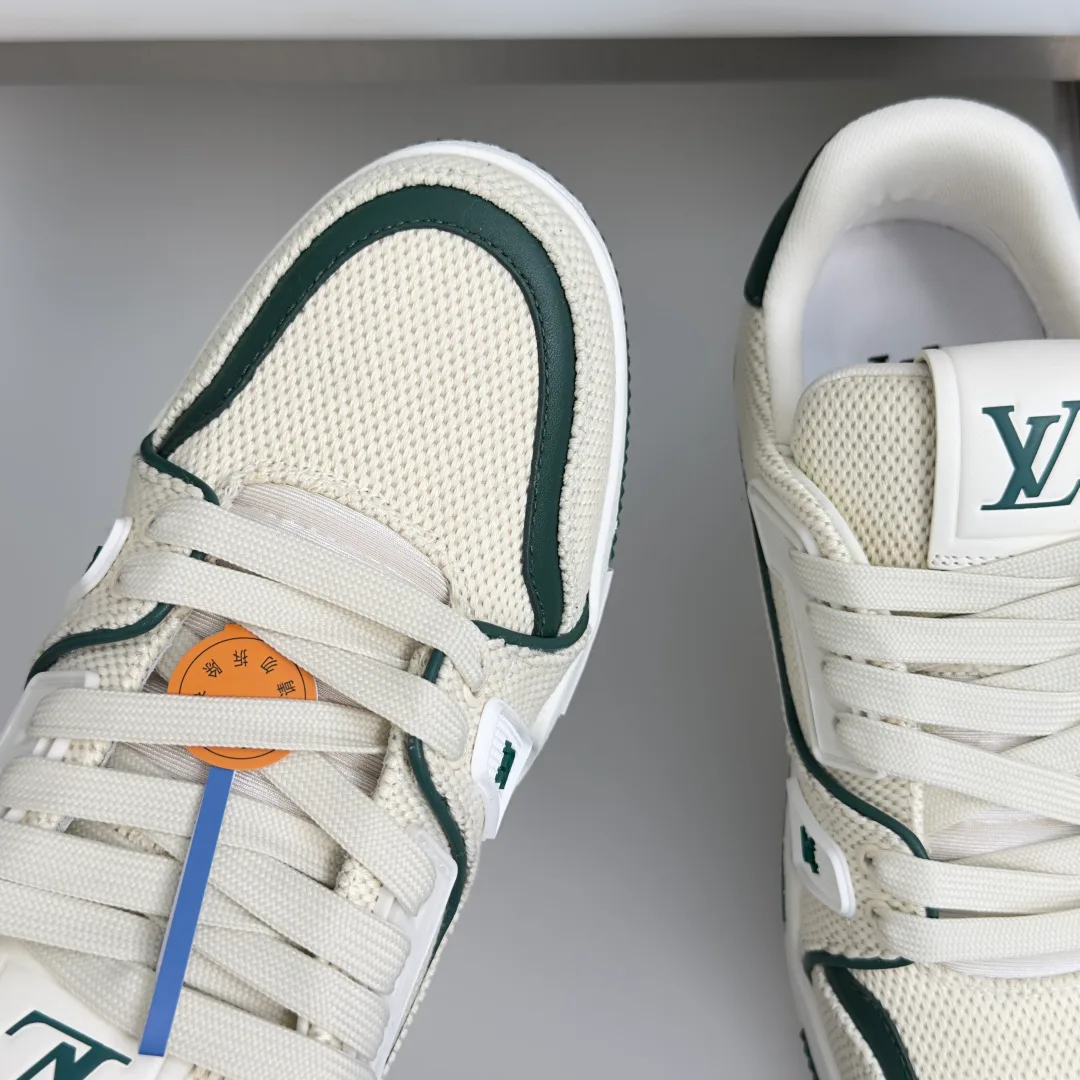 Men's Sneakers LOUIS VUITTON 17483691