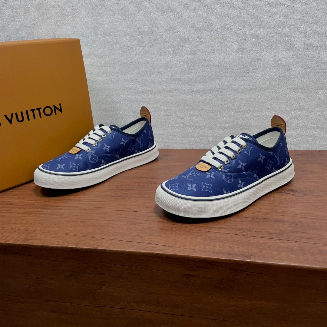 Кроссовки Мужские Louis Vuitton 18626474