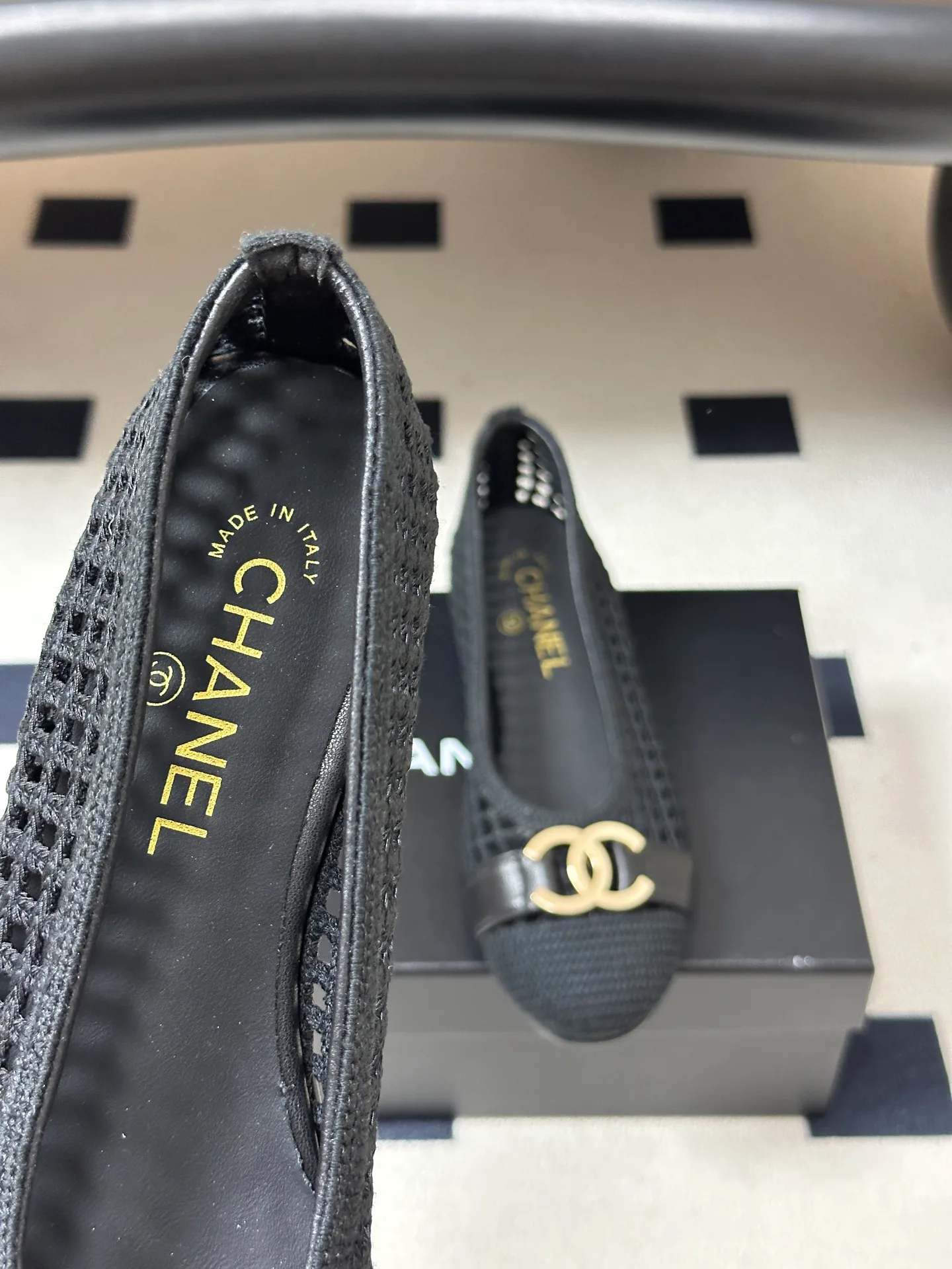 Women's Ballet Flats CHANEL 17403436