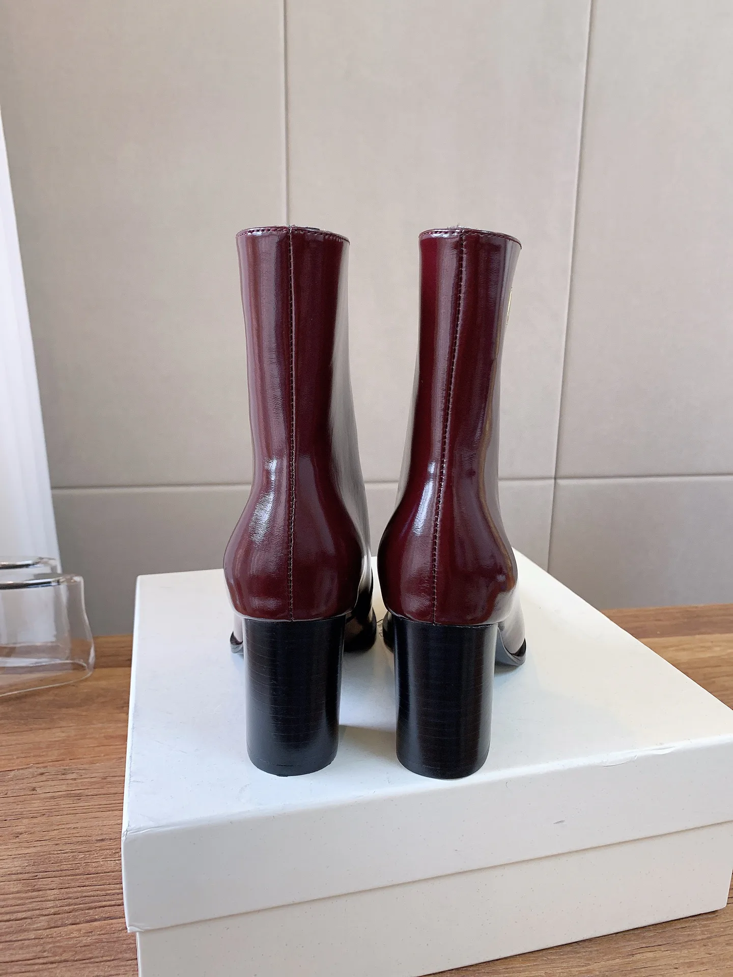 Women's Booties SAINT LAURENT 18365363
