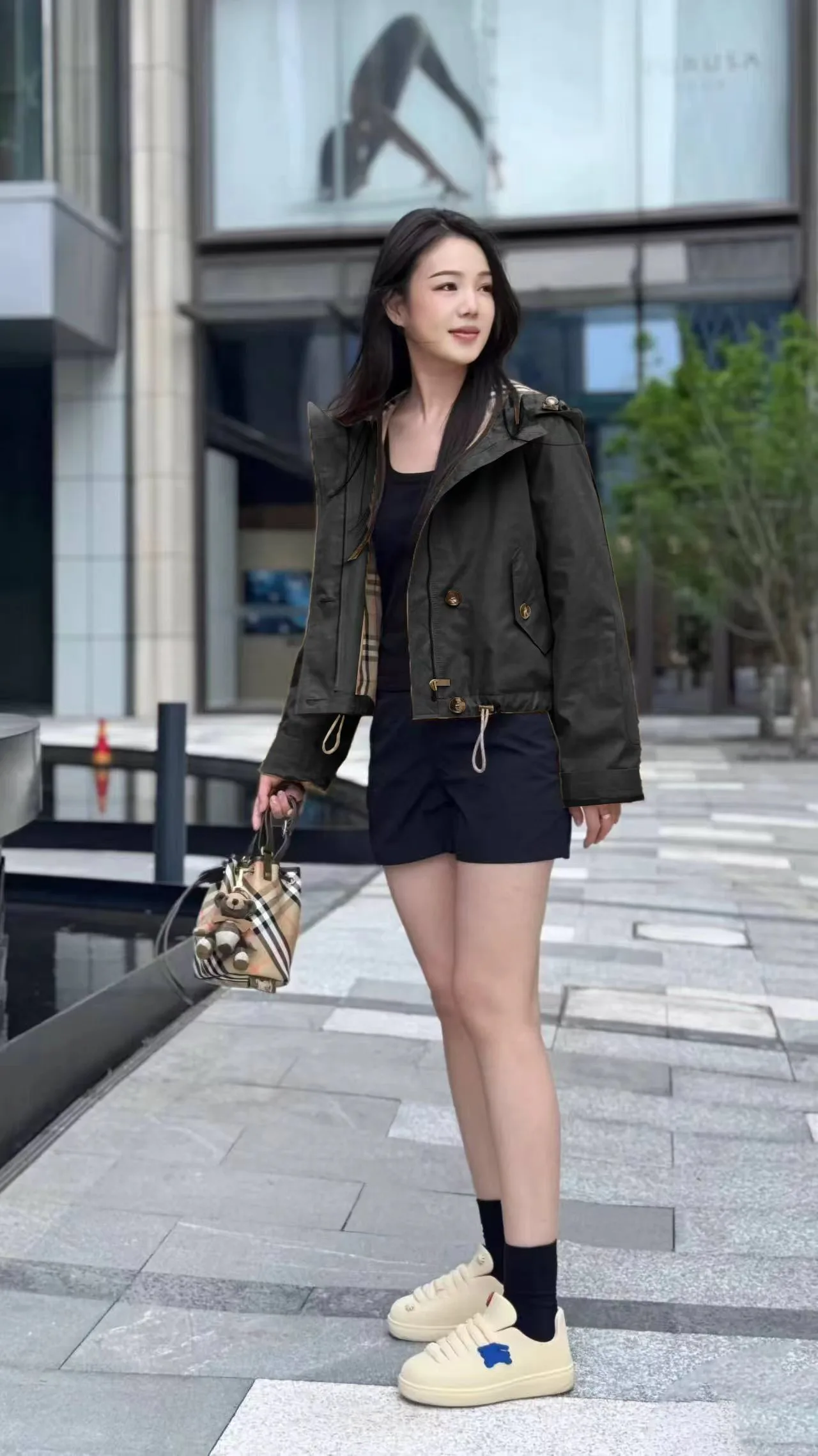 Women's Jackets And Down Jackets BURBERRY 17906720