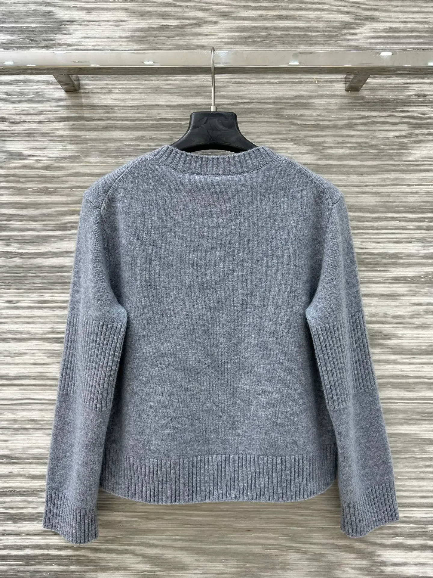 Women's Jumpers And Sweaters CHANEL 18027200