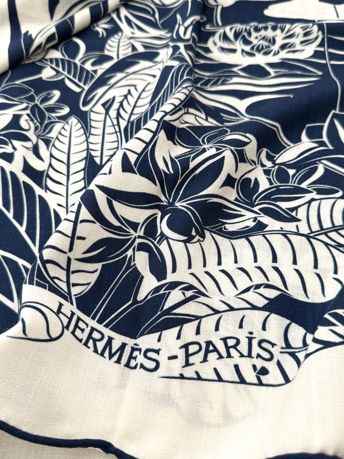 Silk Scarves HERMES 18476570