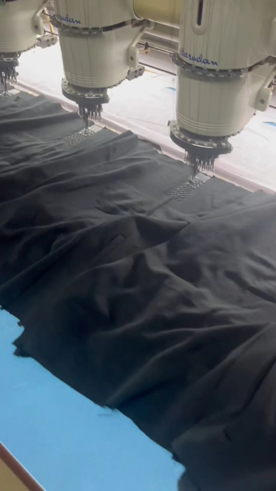 Men's Shorts FENDI 17480583
