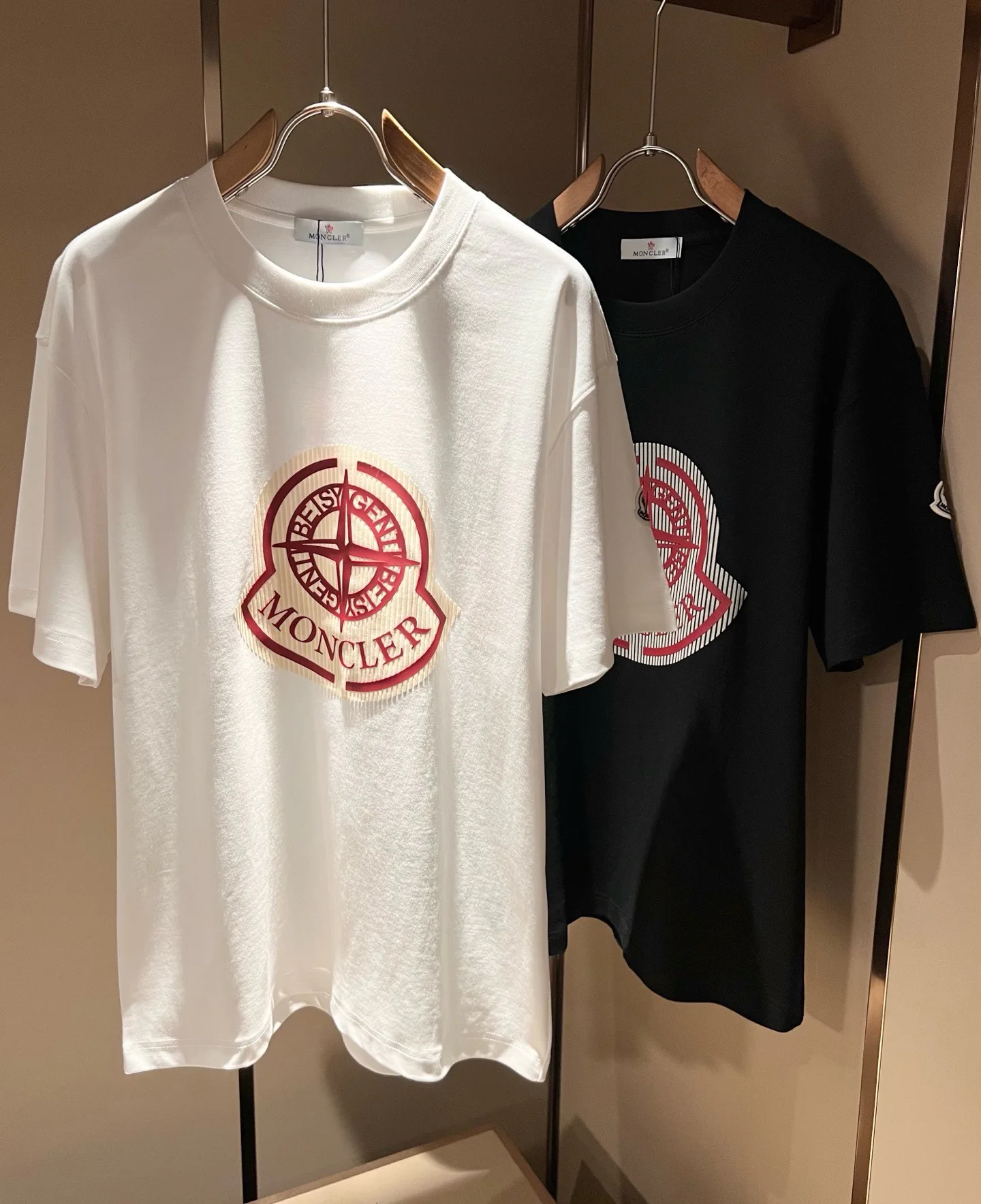 Футболки Мужские Moncler 18592698