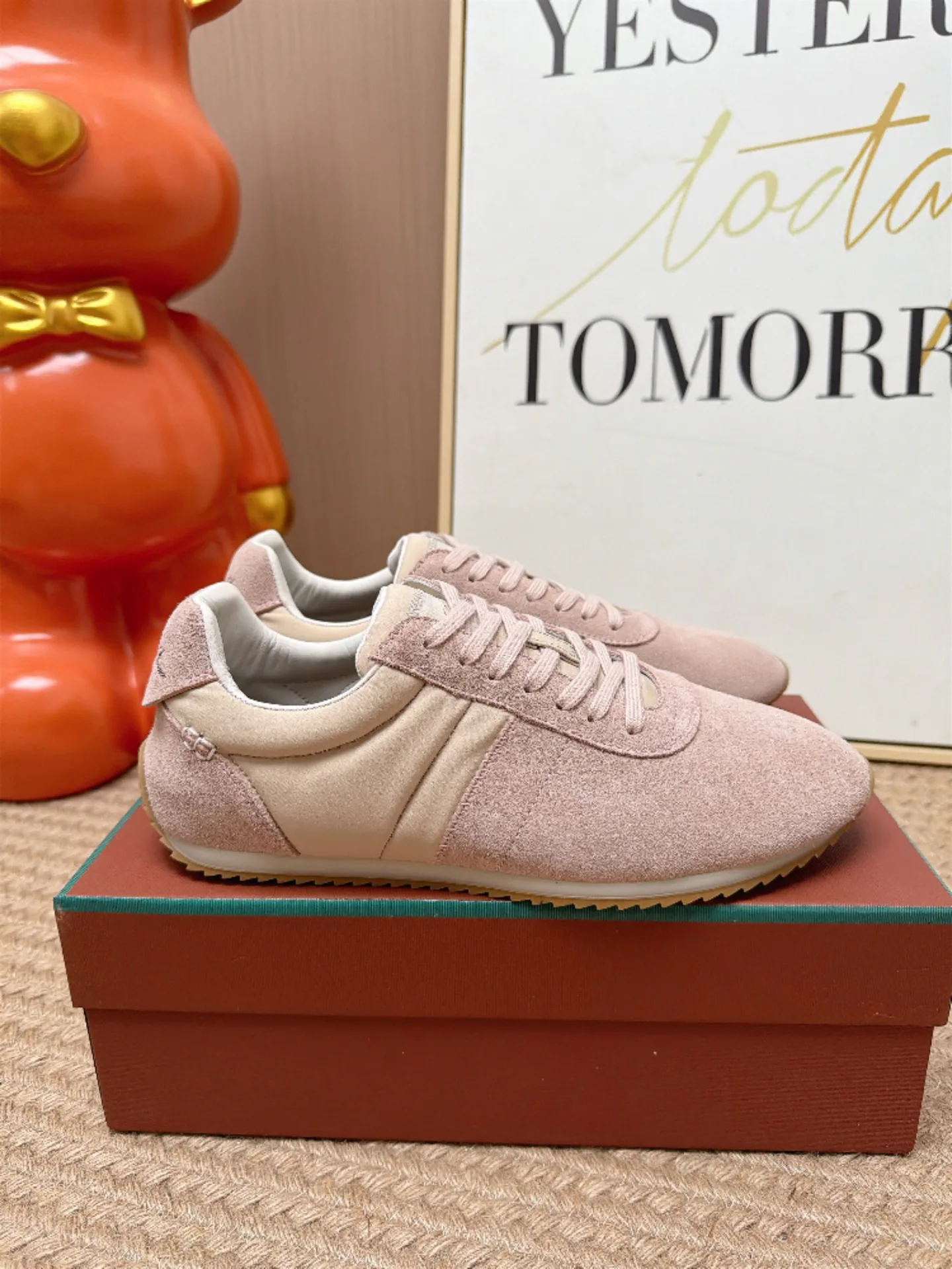 Women's Sneakers LORO PIANA 18239747