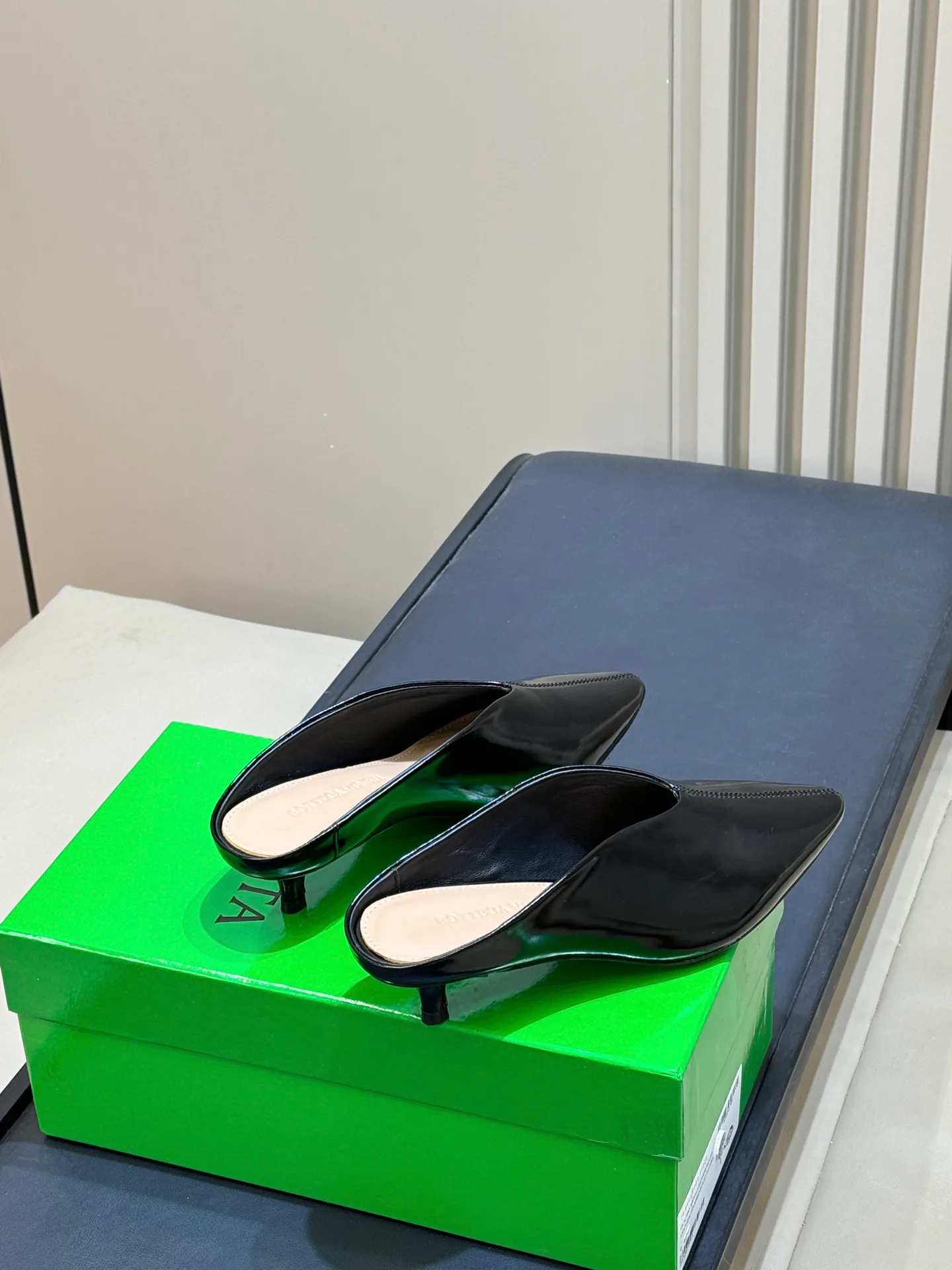 Women's Mules And Clogs BOTTEGA VENETA 18072962