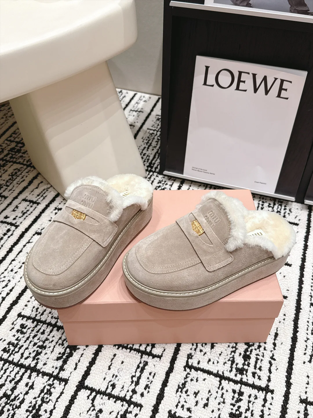 Women's Mules And Clogs MIU MIU 18066269