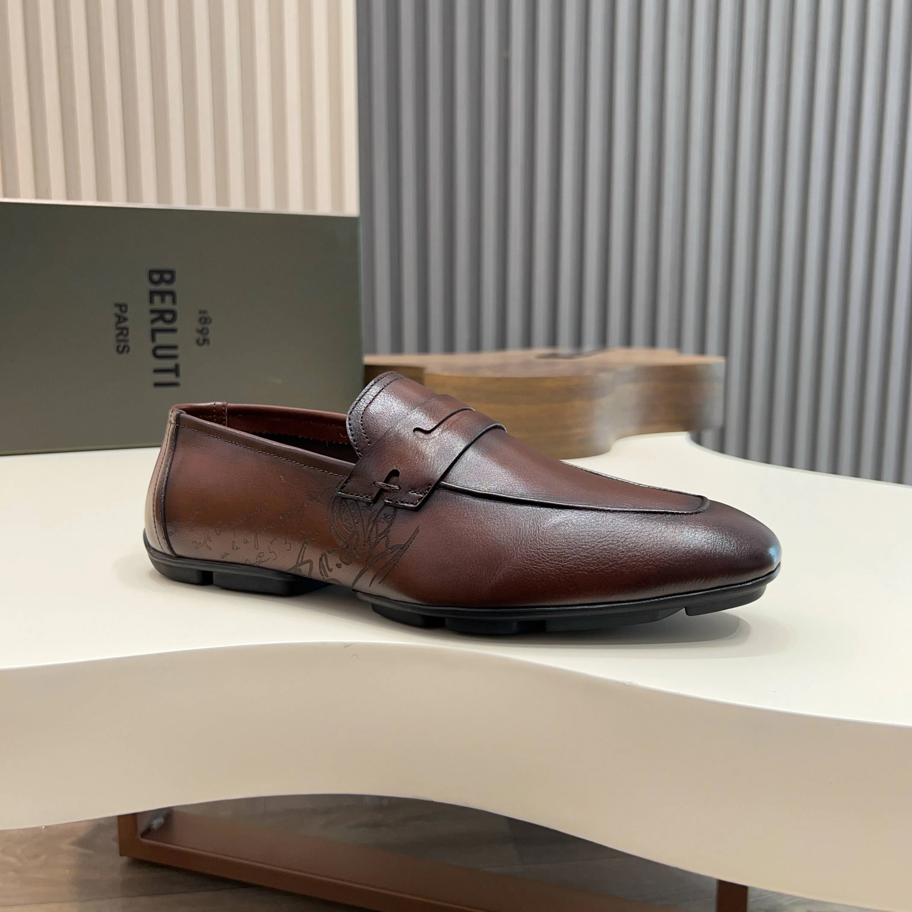Men's Loafers And Dress Shoes BERLUTI 17715968