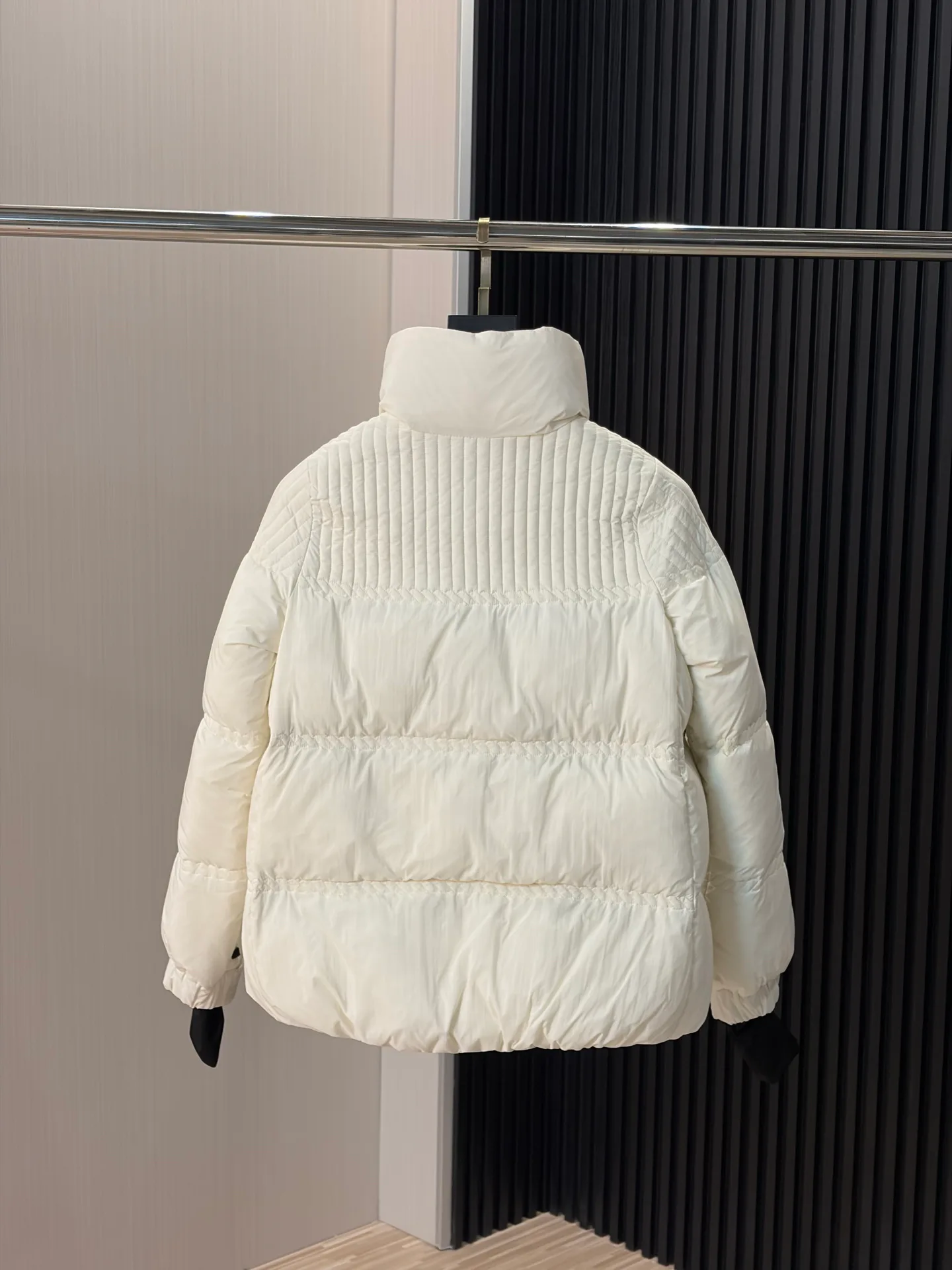Куртки И Пуховики Мужские Moncler 18634500