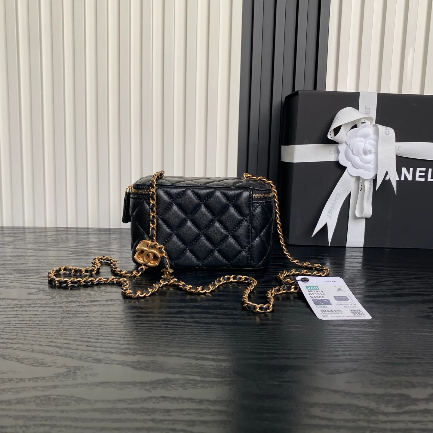 Women's Classic Handbags CHANEL 17364585