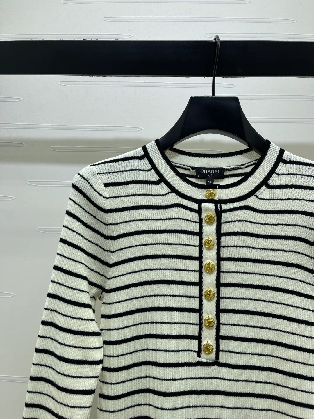 Women's Jumpers And Sweaters CHANEL 17681881
