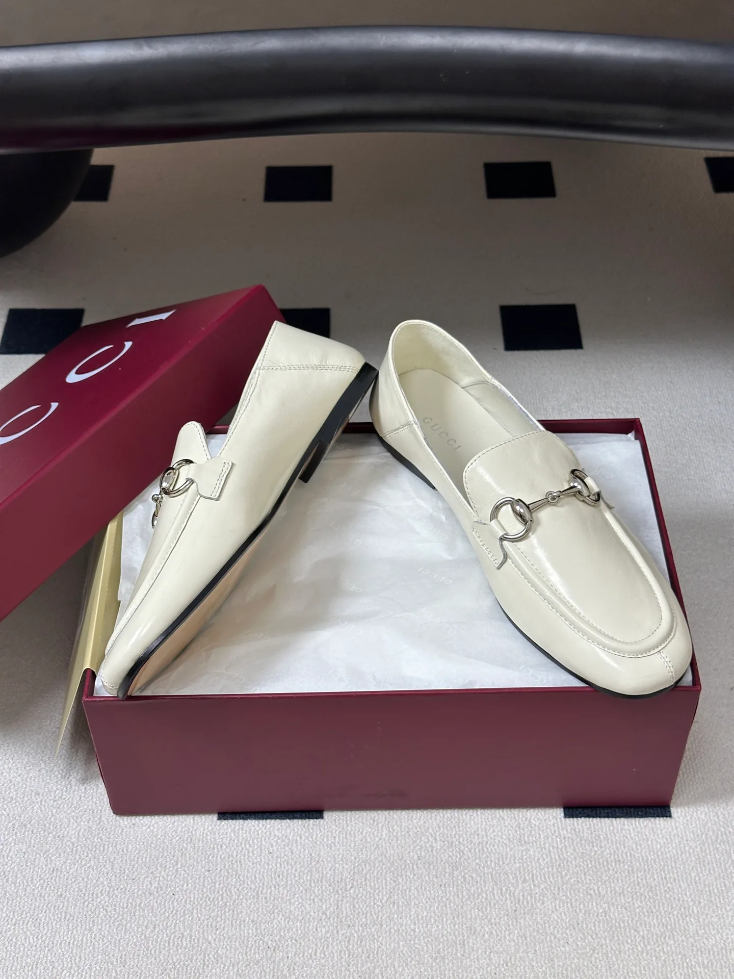 Women's Loafers And Moccasins GUCCI 18049745