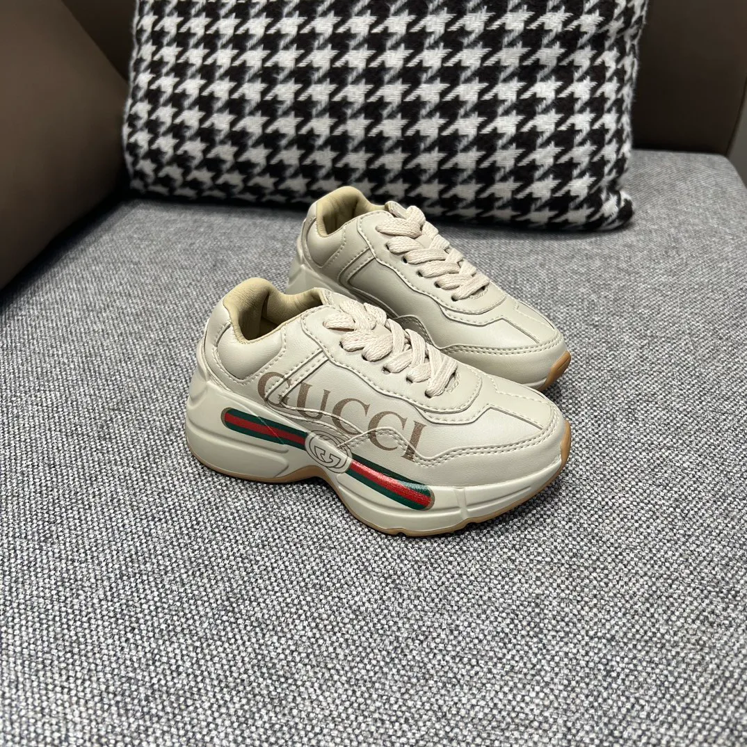 Women's Sneakers GUCCI 18075509